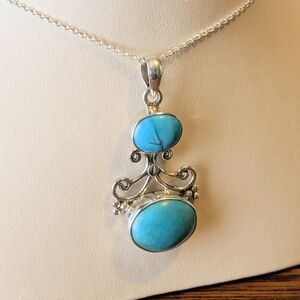 Beautiful Turquoise Pendant Robins Egg Blue 18" Sterling Chain